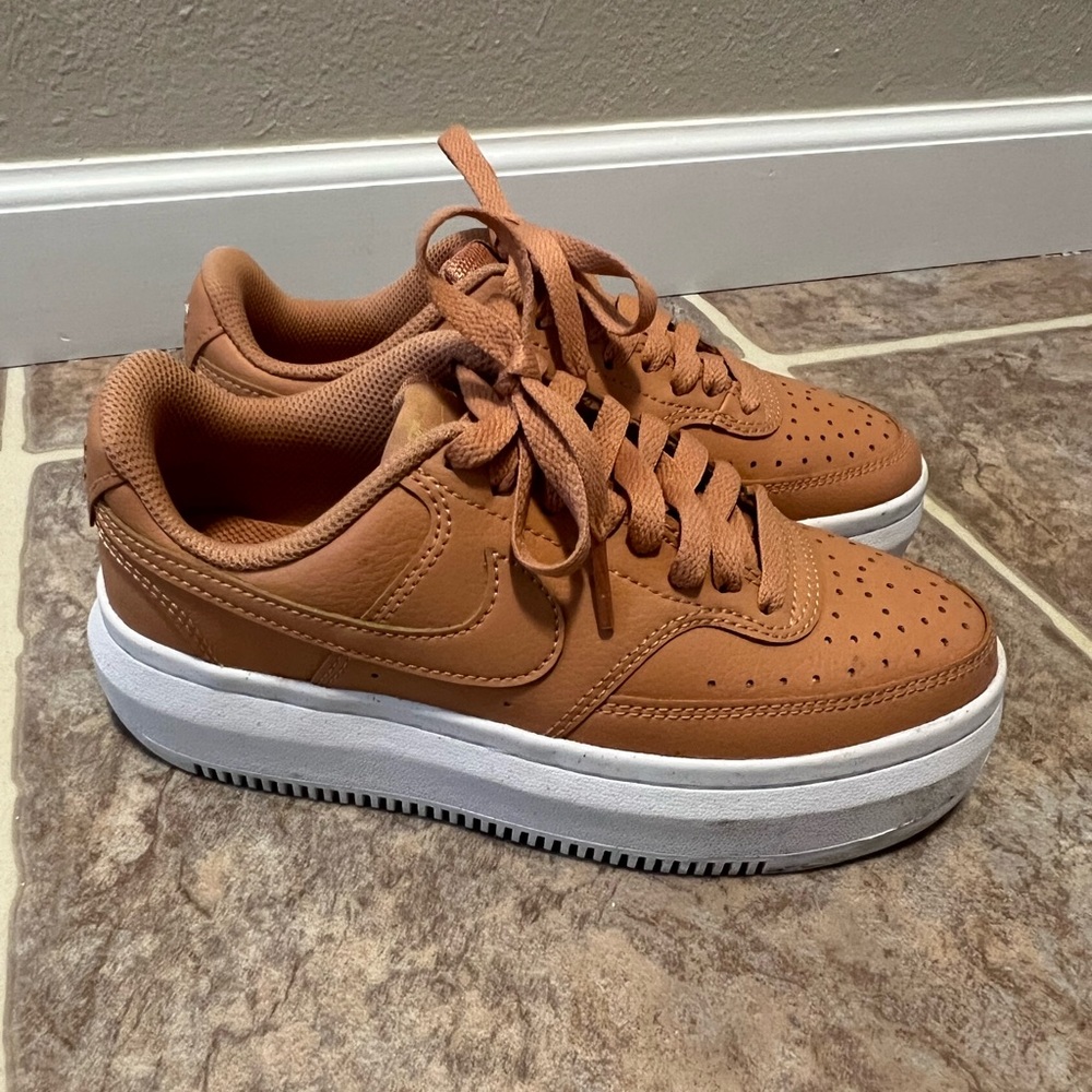 Nike Court Vision Alta